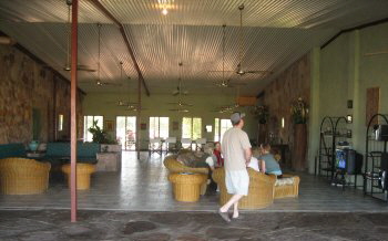 a_Otherlivingroom350[1]