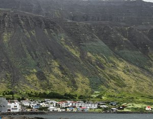 Islafjordur town300